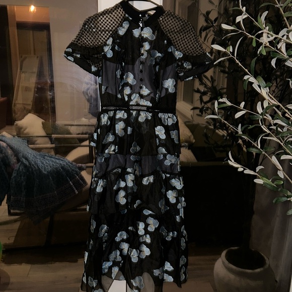 Self-portrait size 2 dress, midi length is black with blue flowers, nwt - Picture 2 of 11